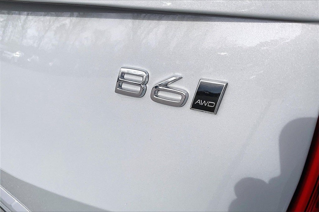 2024 Volvo XC90 B6 Plus Bright Theme