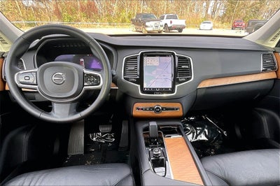 2024 Volvo XC90 B6 Plus Bright Theme