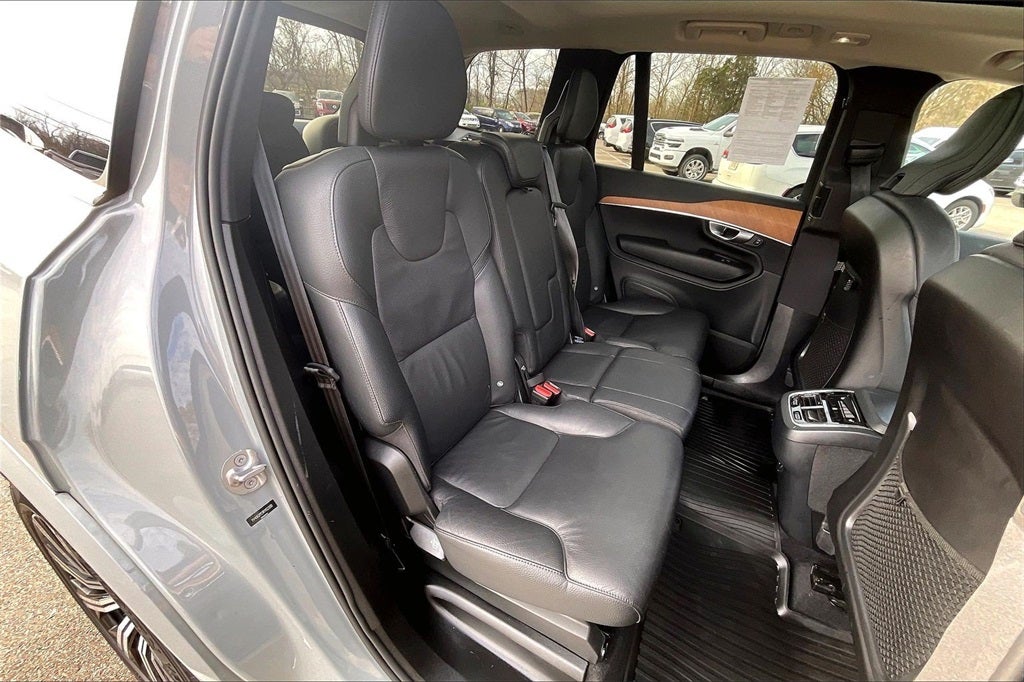 2024 Volvo XC90 B6 Plus Bright Theme