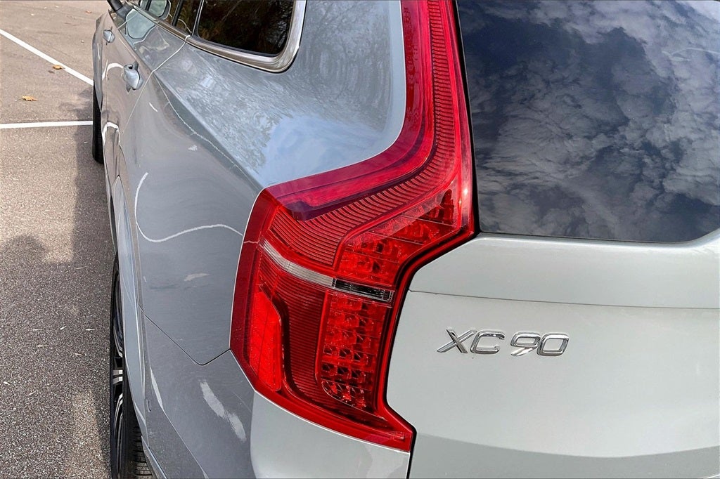 2024 Volvo XC90 B6 Plus Bright Theme