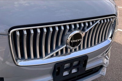 2024 Volvo XC90 B6 Plus Bright Theme