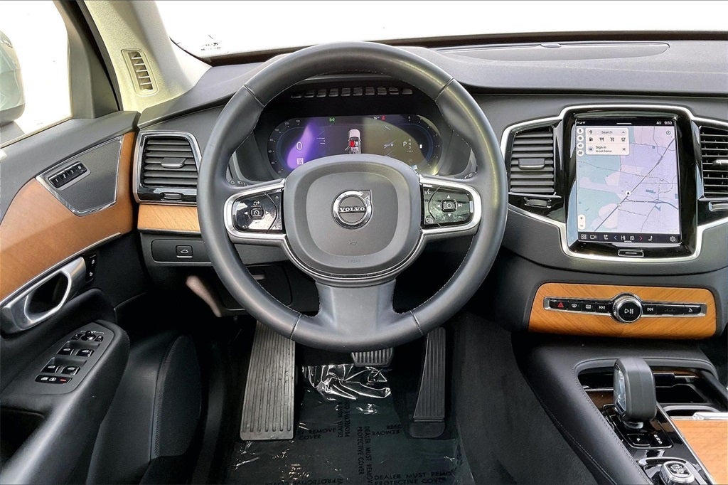 2024 Volvo XC90 B6 Plus Bright Theme