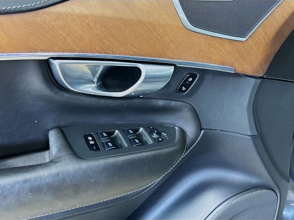 2017 Volvo XC90 T6 Inscription