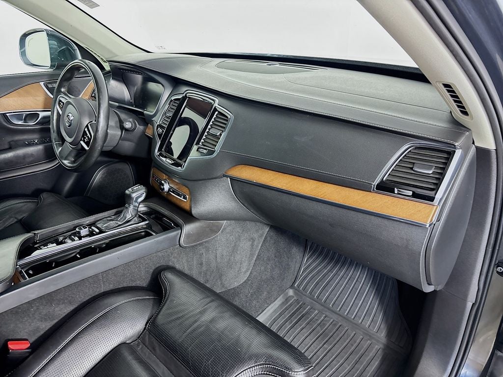 2017 Volvo XC90 T6 Inscription