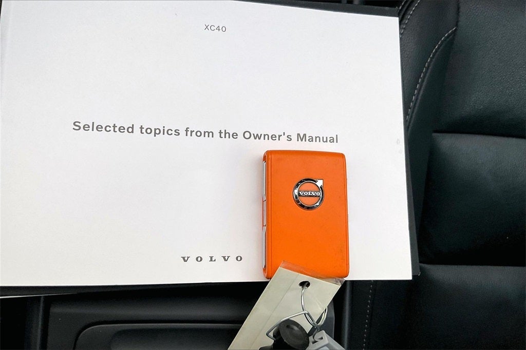 2024 Volvo XC40 B5 Core