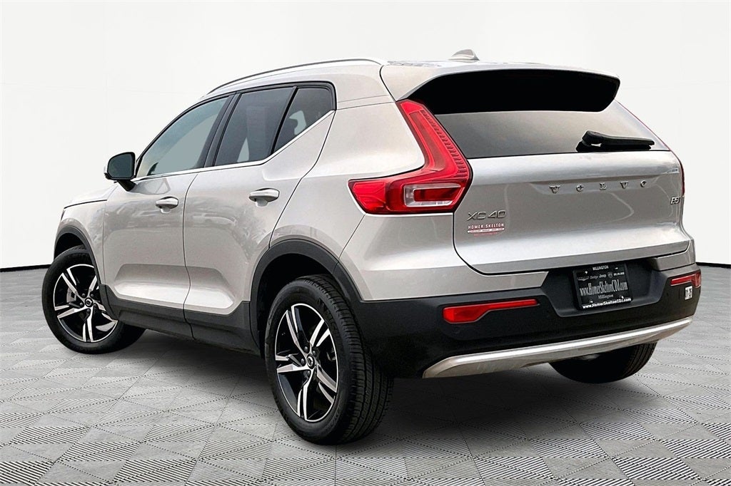 2024 Volvo XC40 B5 Core
