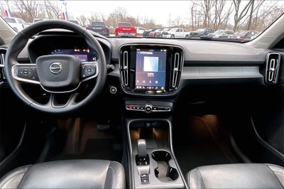 2024 Volvo XC40 B5 Core